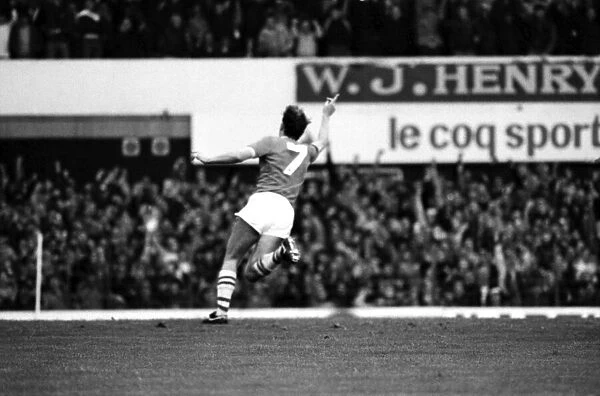 Everton 3 v. Leicester City 0. November 1984 MF18-08-016