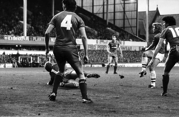 Everton 3 v. Leicester City 0. November 1984 MF18-08-001