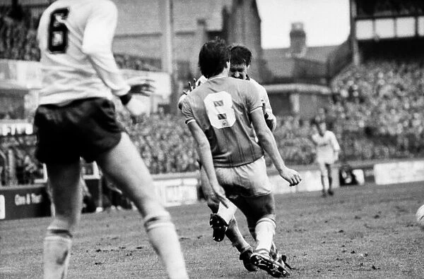 Everton v. Arsenal. March 1985 MF20-13-053 The final score was a two nil victory