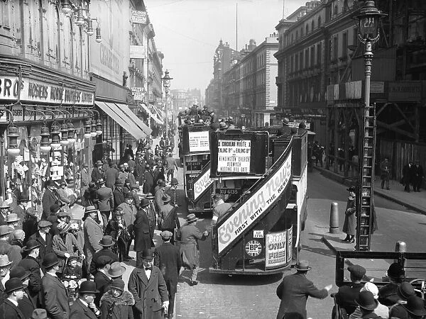 General scene in Regents Street on the 10th day of the General Strike