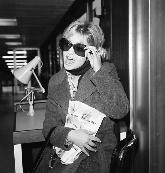 Goldie Hawn, American actress pictured at London Heathrow Airport