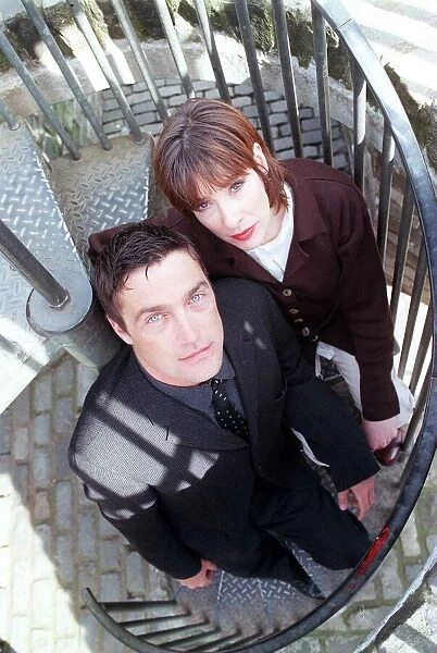 Invasion Earth Photocall April 1998 - pic shows L to R Vincent with Phyllis Logan at