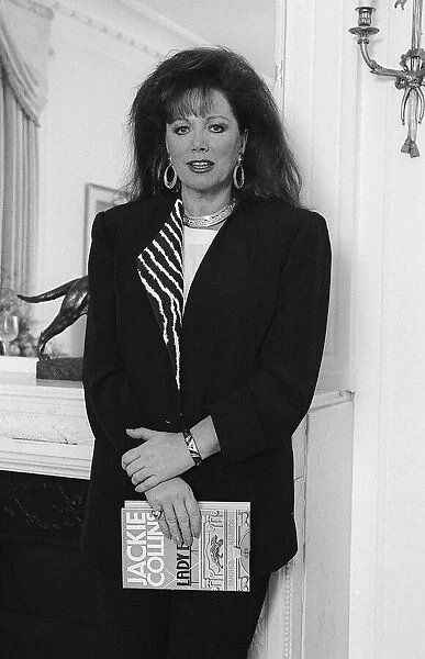 Jackie Collins in a London Hotel Mirrorpix with her latest novel Lady Boss