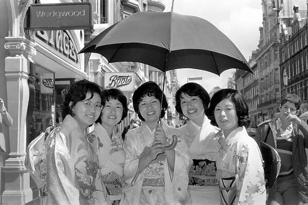 Japanese all womens group called 'The Daughters of Heaven'