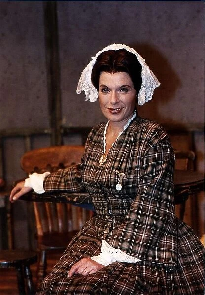 Jill Gascoine actress - August 1989