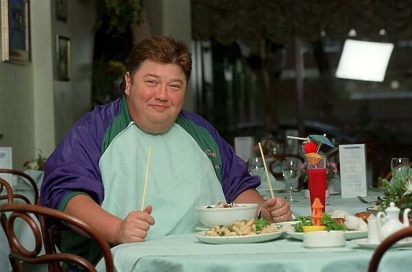 Jonathan Coleman Radio  /  TV Presenter May 98 Eating chinese food in the Singapore