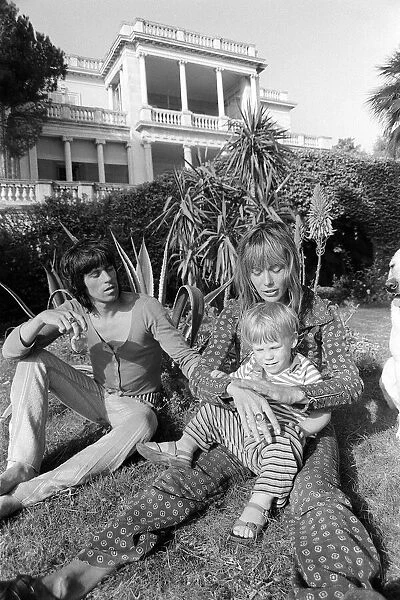 Keith Richard & Anita Pallenberg with their son Marlon at his home