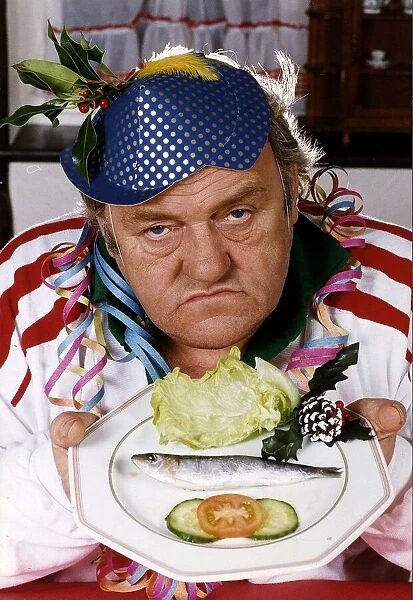 Les Dawson comedian with his christmas dinner