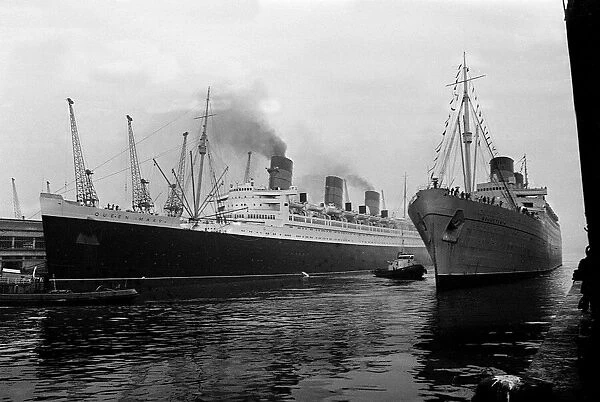 Liner RMS Mauretania II arriving in Southampton for the last time after her final voyage