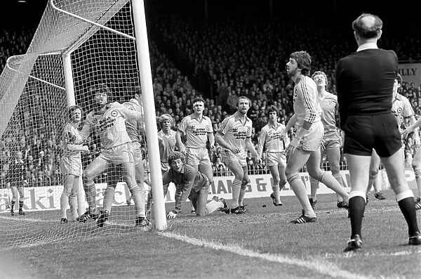 Manchester City 1 v. Brighton and Hove Albion 1. March 1981 MF02-06-008