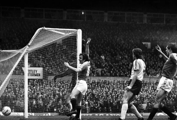 Manchester United 0 v. Leeds United 1. Division One Football. February 1981 MF01-37-016