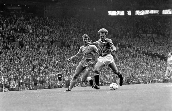 Manchester United 1 v. Stoke 0. October 1982 MF08-01-033