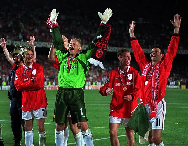 Manchester Uniteds Peter Schmeichel May 1999 Ryan Giggs David Beckham
