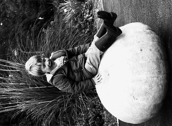 Mathew McLean on a 248lb pumpkin 1981