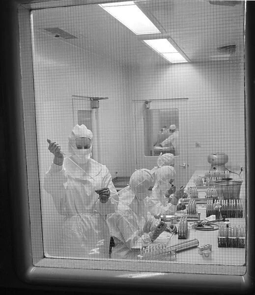 Medical: Polio vaccine laboratory. 1960 A834-006