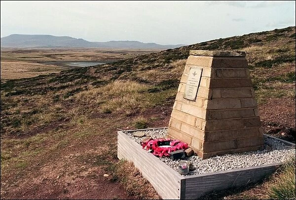 Memorial Stone of Lieutenant Colonel H. Jones VC O. B. E, Falkland Islands - March 1999