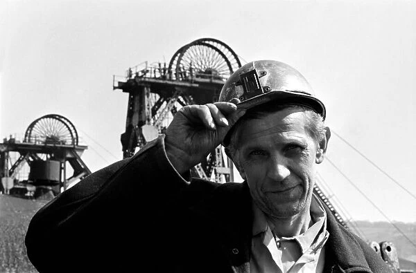 Miner at the pithead at the Darlington Colliery. PM 81-03527