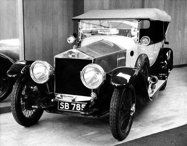 Motor Car. Old Sizaire Berwick (1913). June 1970 P005863