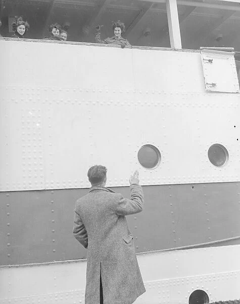 Mr Allen seen here waving off his daughter as the troopship Dunera sails for the far