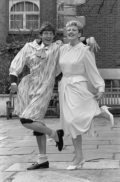 NIGEL HAVERS IN A DRESS WITH LYNDA NEWSHAM 21  /  03  /  1986