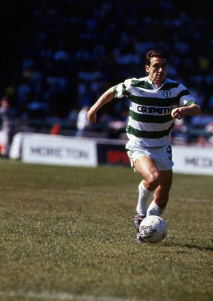 Paul McStay in action for Celtic May 1989