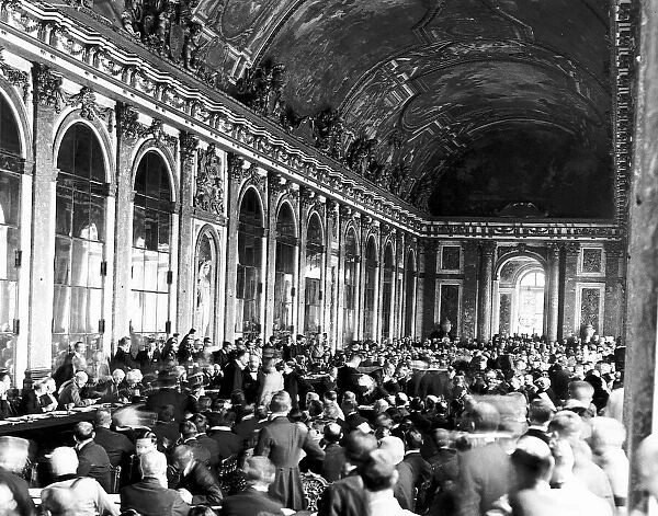 Peace Treaty signing in 1919 Hall of Mirrors Palace De Versailles