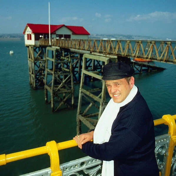 Philip Madoc standing at harbour April 1981
