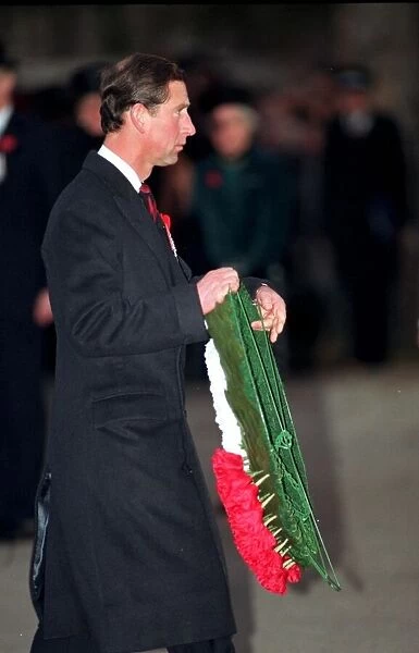 PRINCE CHARLES LAYING WREATH AT REMEMBRANCE SUNDAY CEREMONY IN WHITEHALL - 1991  /  10353