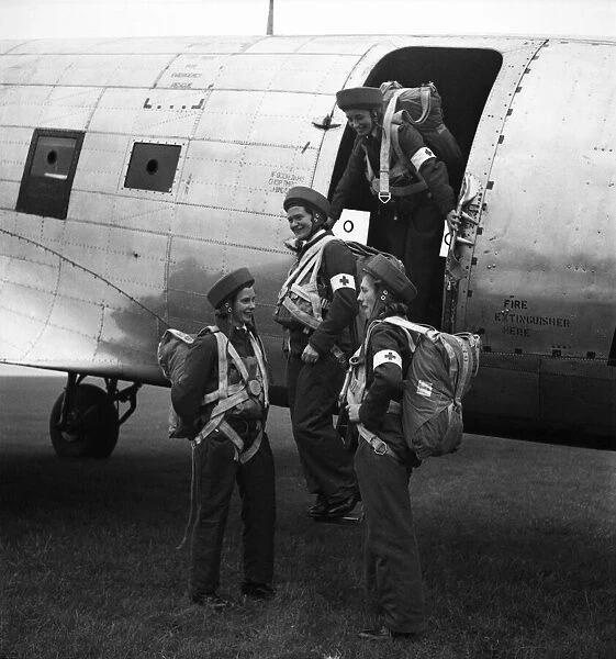 RAF Parachute Nurses. October 1948 O15033-006