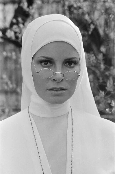 Raquel Welch pictured on set, in Hungary filming her new movie 'Bluebeard'