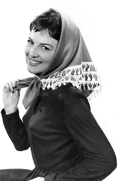 Reveille Fashions: Diana Lovell. December 1959 P006974