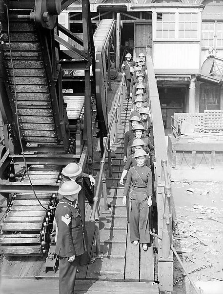River Emegency Service September 1939 Women fulfilling Mens work duties during