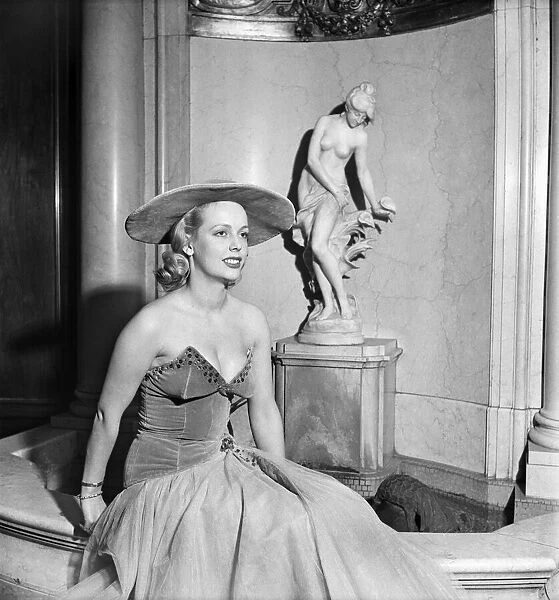 Royal Film Show Rehearsal Joan Greenwood wearing dress and hat
