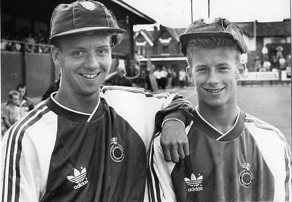 Sentinel Archive 12  /  08  /  1989 Crewes Rob Jones (L) and Steve Walters who were