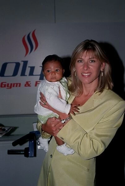Sharron Davies TV Presenter September 98 Holding her daughter