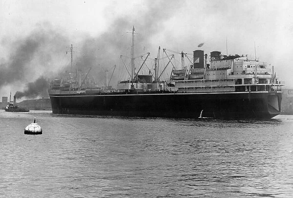 The ship Balaena leaves the River Tyne