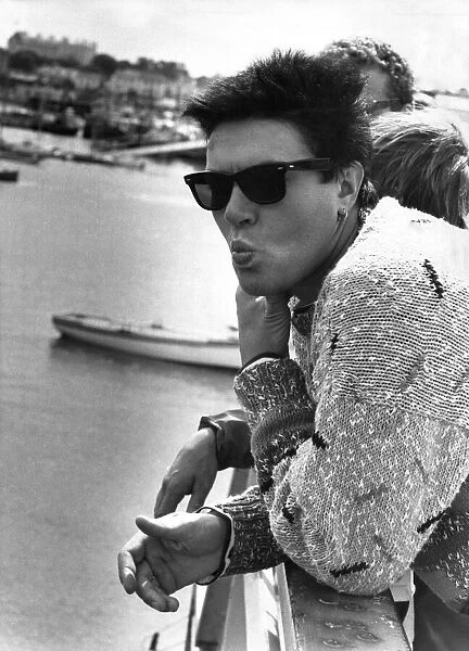 Simon Le Bon. looks at the sea that nearly claimed his life. August 1985 P003849