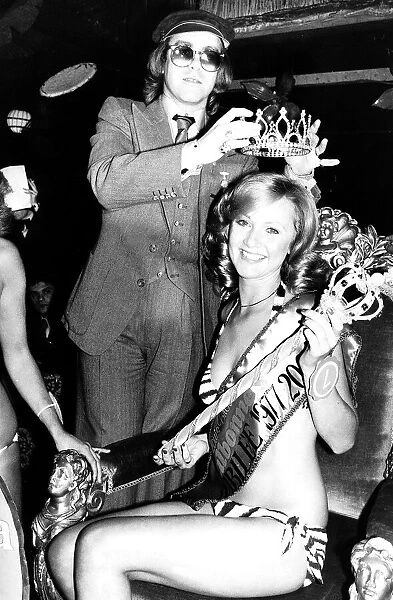 Singer songwriter Elton John crowns Miss Jubilee Zoe Spink in aid of the Queen
