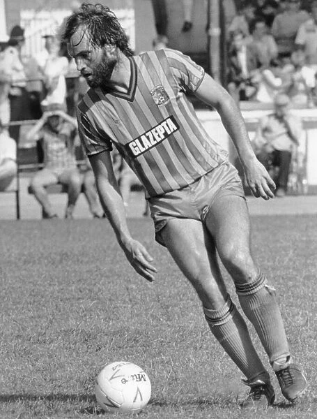 Sky Blues new boy Martin Jol in action. 18th August 1984