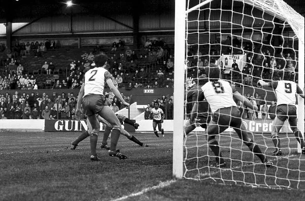 Stoke 1 v. Watford 3. November 1984 MF18-16-012