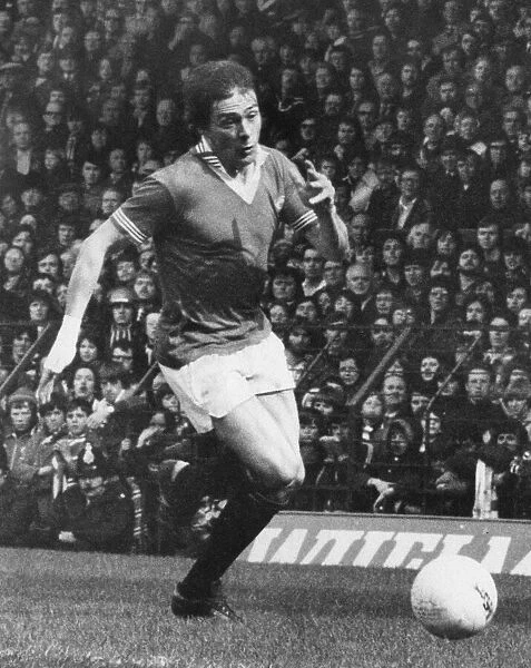 Stuart Pearson, Manchester United player in action, Old Trafford