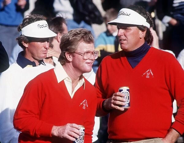 Tom Kite & Mark Calcavecchia golfers October 1989