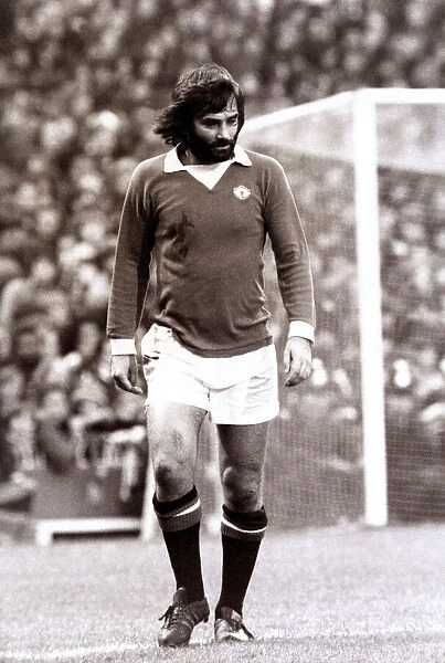 Tottenham Hotspur v Manchester United. Pictured, George Best of Manchester United