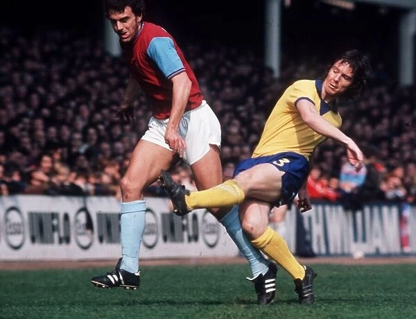 Trevor Brooking West Ham 1974 v Southampton