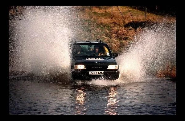 Vauxhall Frontera March 1998 Fording river water spray