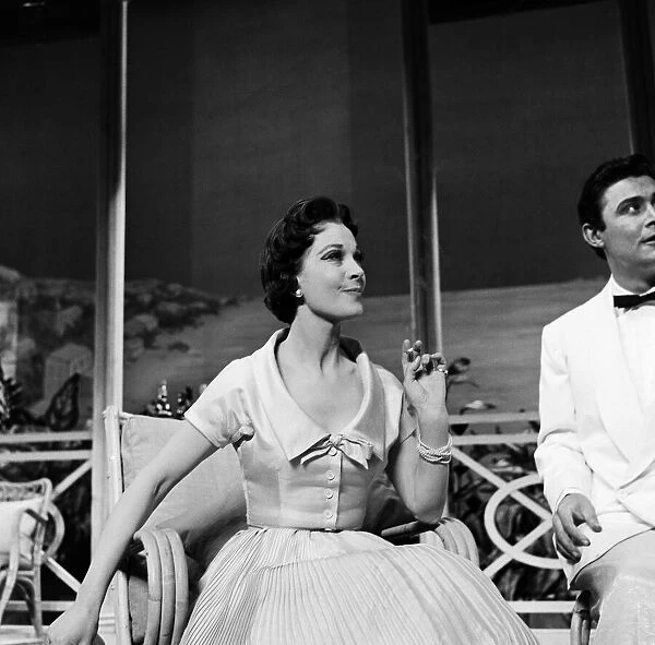 Vivien Leigh during rehearsals for the play South Sea Bubble, by Noel Coward