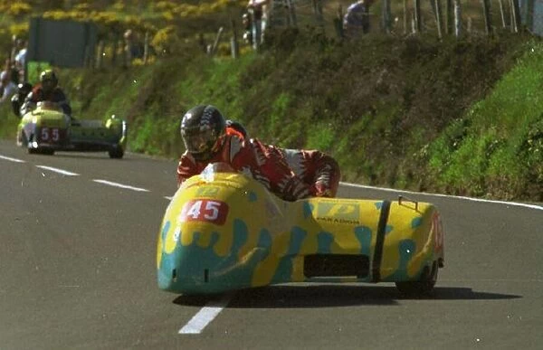 Wendy Davis the first female driver of a motorbike and sidecar in the Isle of Man TT