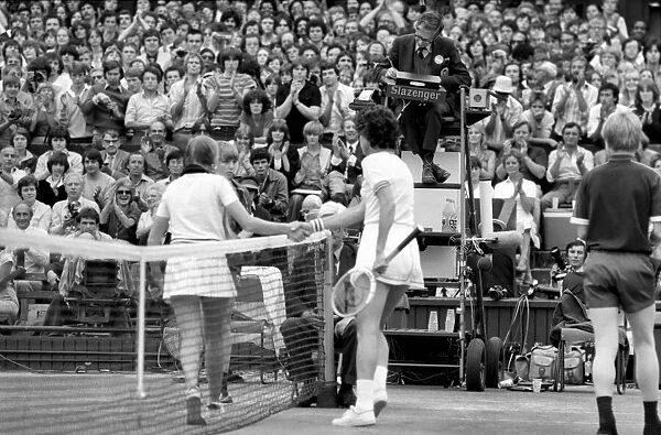 Wimbledon 1980 7th day. Wade vss Jaeger on the Centre court today. June 1980 80-3384-024