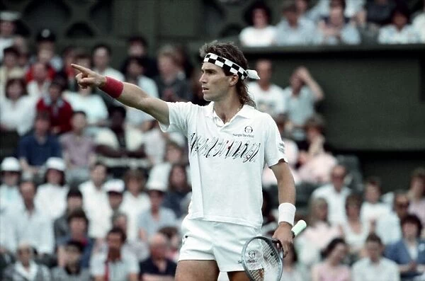 Wimbledon. Pat Cash. June 1988 88-3291-020