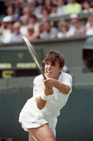 Wimbledon Tennis. Capriati v. Navratilova. July 1991 91-4218-046